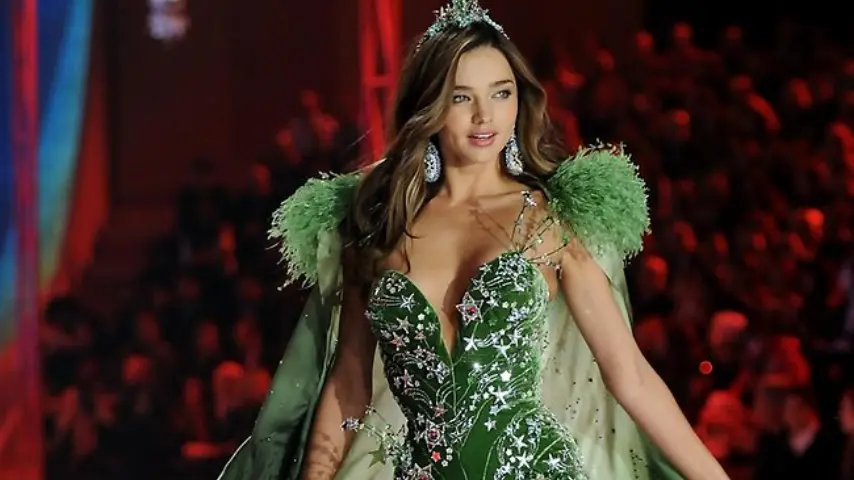 Miranda Kerr Net Worth